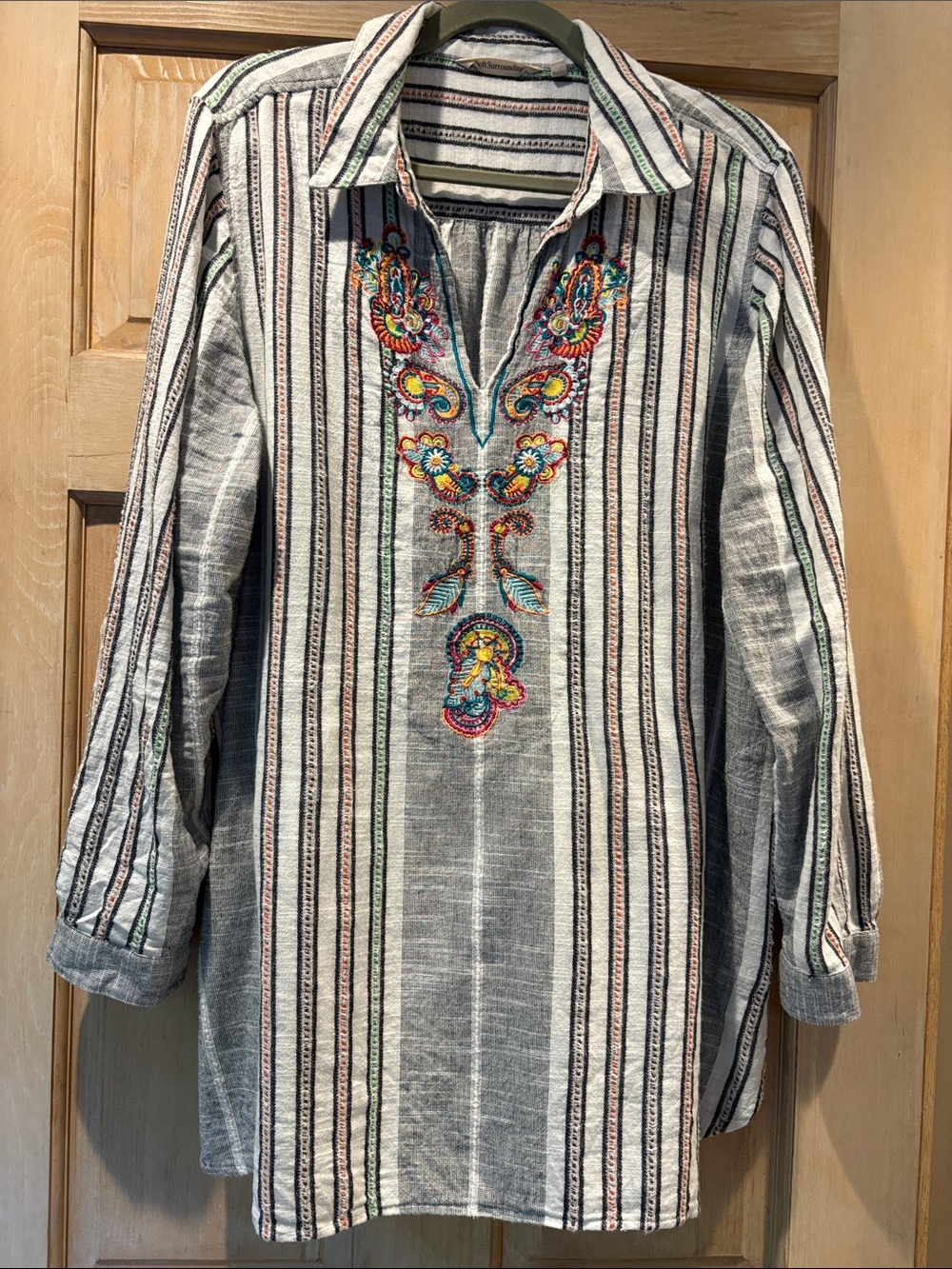 Soft Surroundings V-neck Embroidered 100% Cotton Tunic 2X